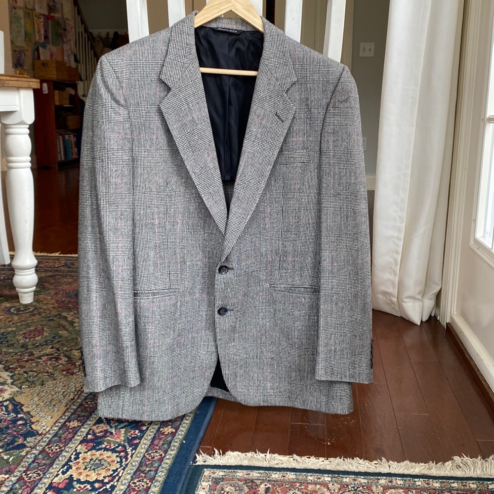 Custom made gray / black houndstooth plaid blazer 40R